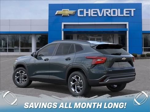 New 2026 Chevrolet Trax LT w/ Driver Confidence Package FWD image 3