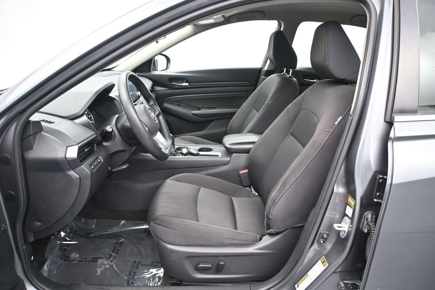 Used 2020 Nissan Altima 2.5 S FWD image 6