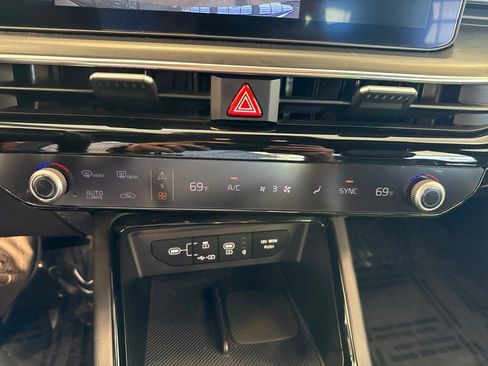 Used 2025 Kia K5 GT-Line FWD image 12