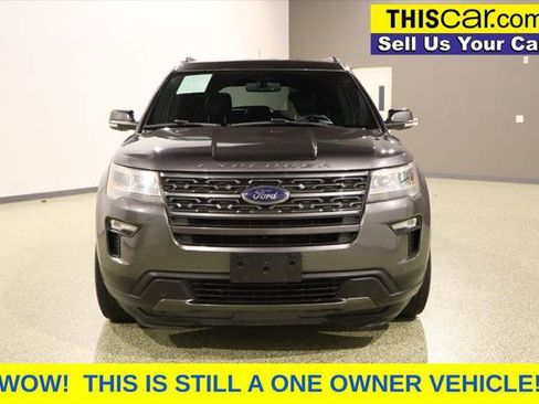 Used 2018 Ford Explorer XLT w/ Equipment Group 202A image 2