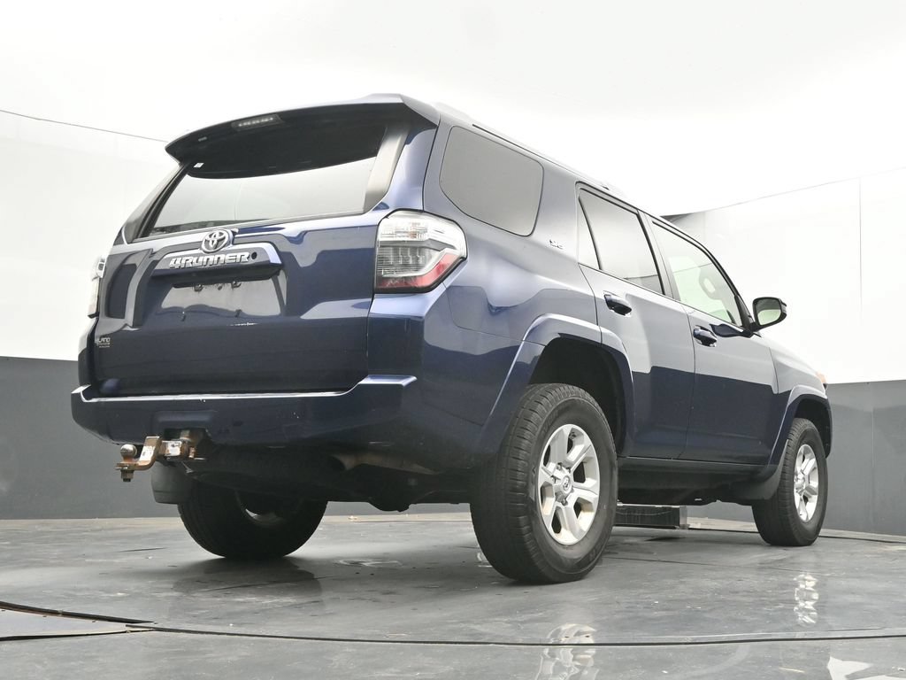 Used 2018 Toyota 4Runner SR5 Premium AWD/4WD image 34