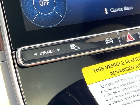 Certified 2025 Mercedes-Benz GLC 300 GLC 300 image 32