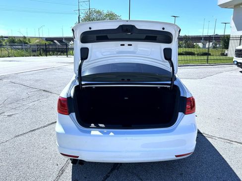 Used 2014 Volkswagen Jetta SE FWD image 22