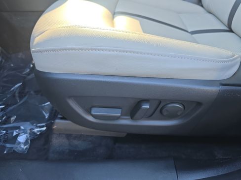 Used 2025 MAZDA CX-90 3.3 Turbo w/ Preferred Package image 31