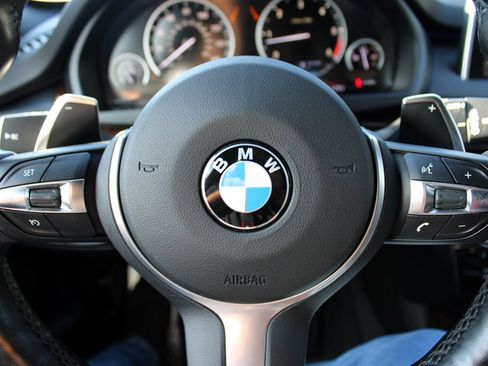 Used 2015 BMW X5 xDrive35d image 29