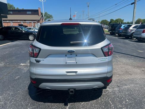 Used 2017 Ford Escape Titanium w/ Equipment Group 301A FWD image 4