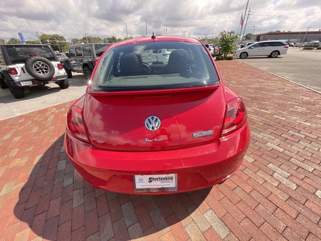 Used 2012 Volkswagen Beetle 2.0T FWD image 31