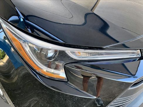 Used 2023 Toyota Corolla LE FWD image 28