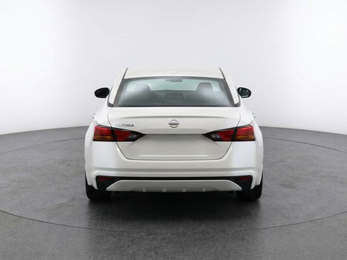 Used 2025 Nissan Altima 2.5 SV image 7