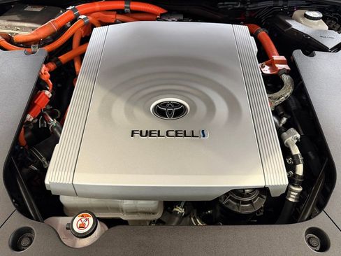 Used 2023 Toyota Mirai w/ Advanced Technology Package RWD image 33