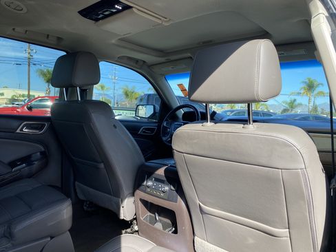 Used 2018 GMC Yukon XL Denali w/ Open Road Package image 24
