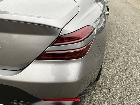 Used 2022 Genesis G70 2.0T image 38