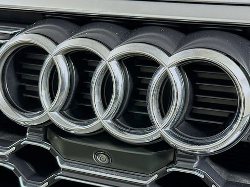 Used 2023 Audi SQ5 Premium Plus w/ Premium Plus Package AWD/4WD image 15