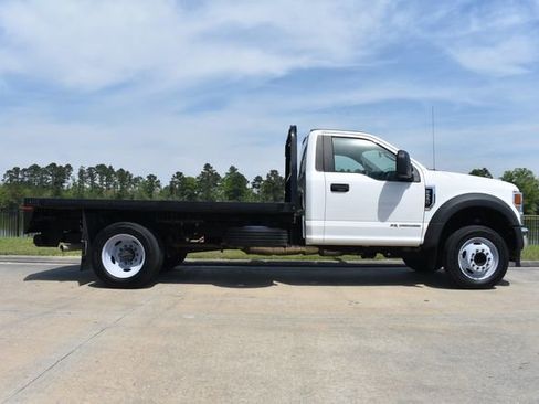 Used 2021 Ford F550 2WD Regular Cab Super Duty image 3