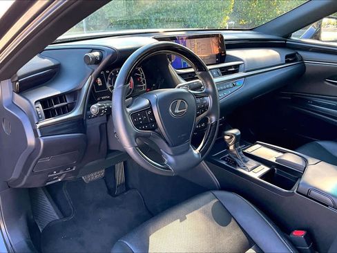 Used 2020 Lexus ES 350 w/ Premium Package image 17