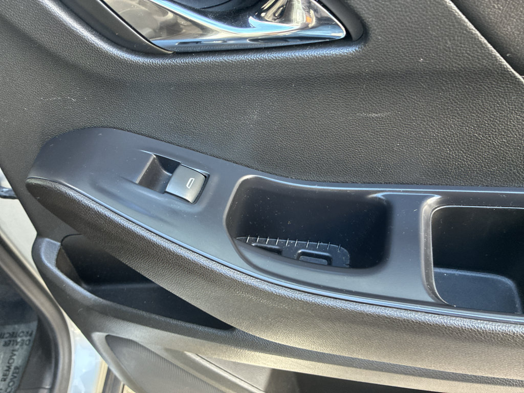 Used 2022 Chevrolet Traverse LT AWD/4WD image 58