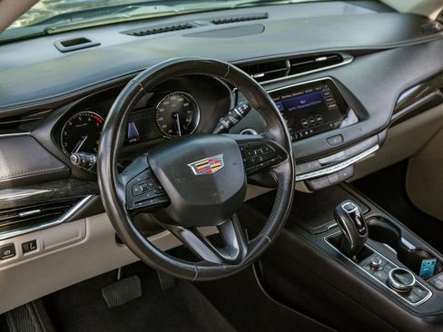 Used 2019 Cadillac XT4 Premium Luxury w/ Driver Awareness Package image 10