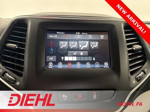 Used 2021 Jeep Cherokee Latitude Lux image 30
