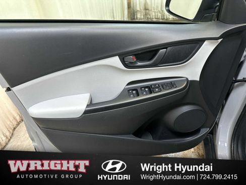 Certified 2023 Hyundai Kona SEL image 9