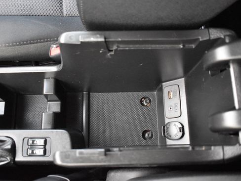 Used 2012 Subaru Forester 2.5X Premium w/ Popular Pkg 3 image 30