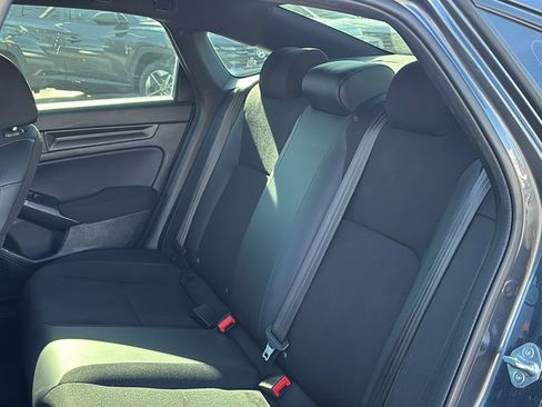 Used 2023 Honda Civic Sport image 28