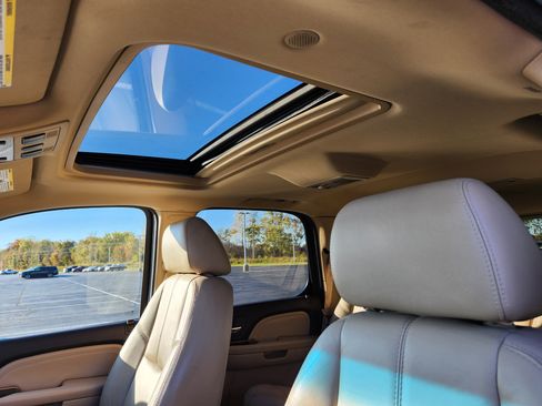 Used 2007 GMC Yukon Denali image 12
