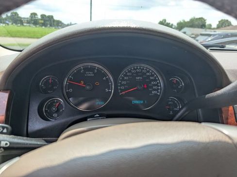 Used 2013 Chevrolet Silverado 3500 LTZ AWD/4WD image 21