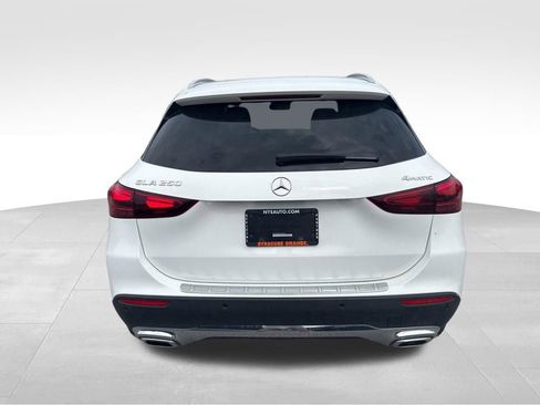 Used 2025 Mercedes-Benz GLA 250 4MATIC image 4