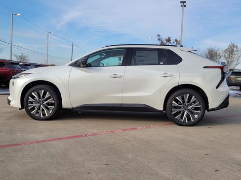 New 2026 Subaru Solterra Touring XT image 21