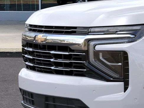 New 2026 Chevrolet Suburban LT w/ Comfort Package AWD/4WD image 13