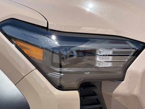 New 2026 Toyota Tacoma TRD Off-Road AWD/4WD image 31