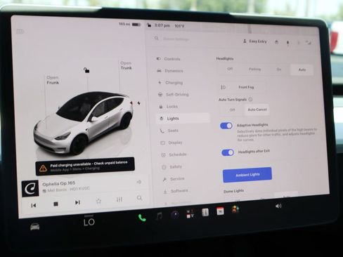 Used 2024 Tesla Model Y Performance AWD/4WD image 29
