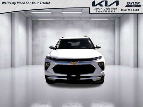 Used 2025 Chevrolet TrailBlazer LT AWD/4WD image 4