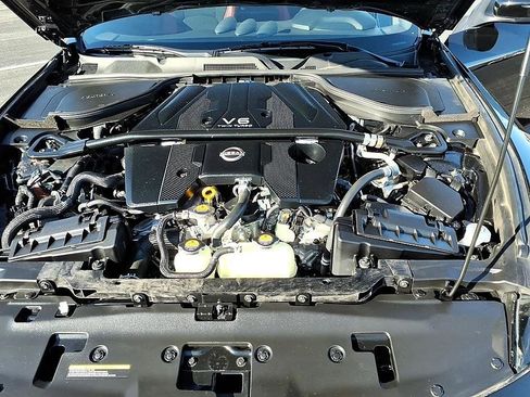 Used 2024 Nissan Z Performance w/ Floor Mat Package RWD image 12