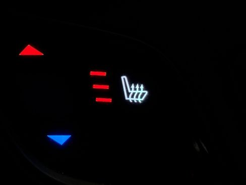 Used 2020 Buick Envision Premium w/ LPO, Interior Luxury Package image 22