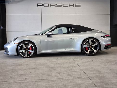Used 2022 Porsche 911 Carrera 4S image 2