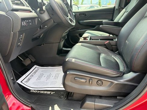Used 2024 Honda Odyssey Sport image 24