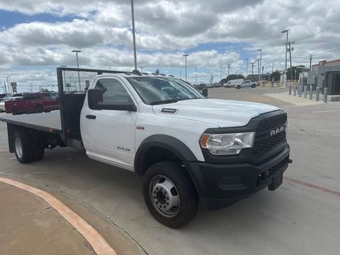 Used 2021 RAM 4500 Tradesman RWD image 3