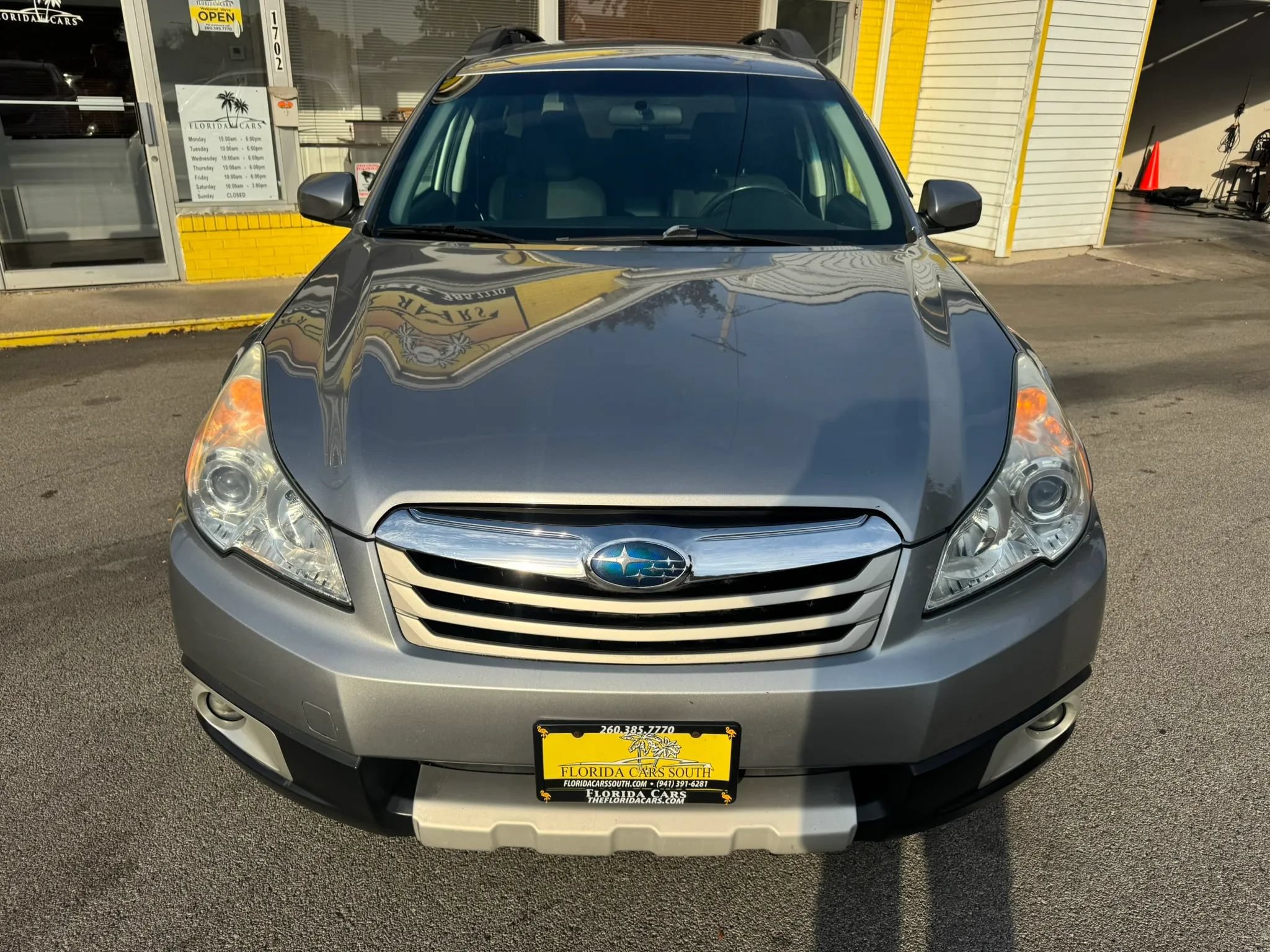 Used 2011 Subaru Outback 2.5i Limited AWD/4WD image 12