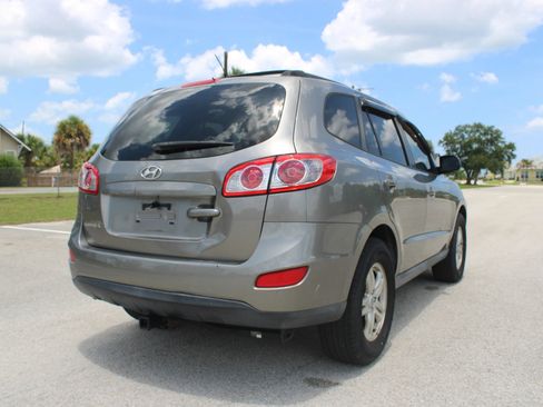 Used 2012 Hyundai Santa Fe GLS FWD image 25