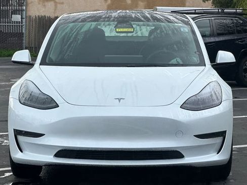 Used 2023 Tesla Model 3 Standard Range image 6