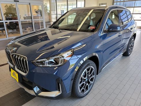 New 2026 BMW X1 xDrive28i w/ Technology Package AWD/4WD image 1