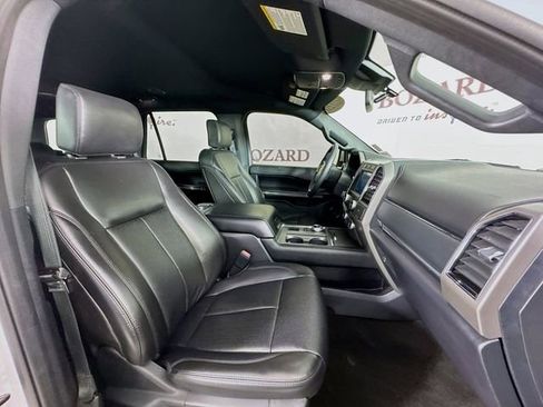 Used 2020 Ford Expedition XLT w/ Equipment Group 202A RWD image 33