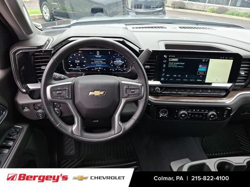 Certified 2024 Chevrolet Silverado 1500 LT AWD/4WD image 15