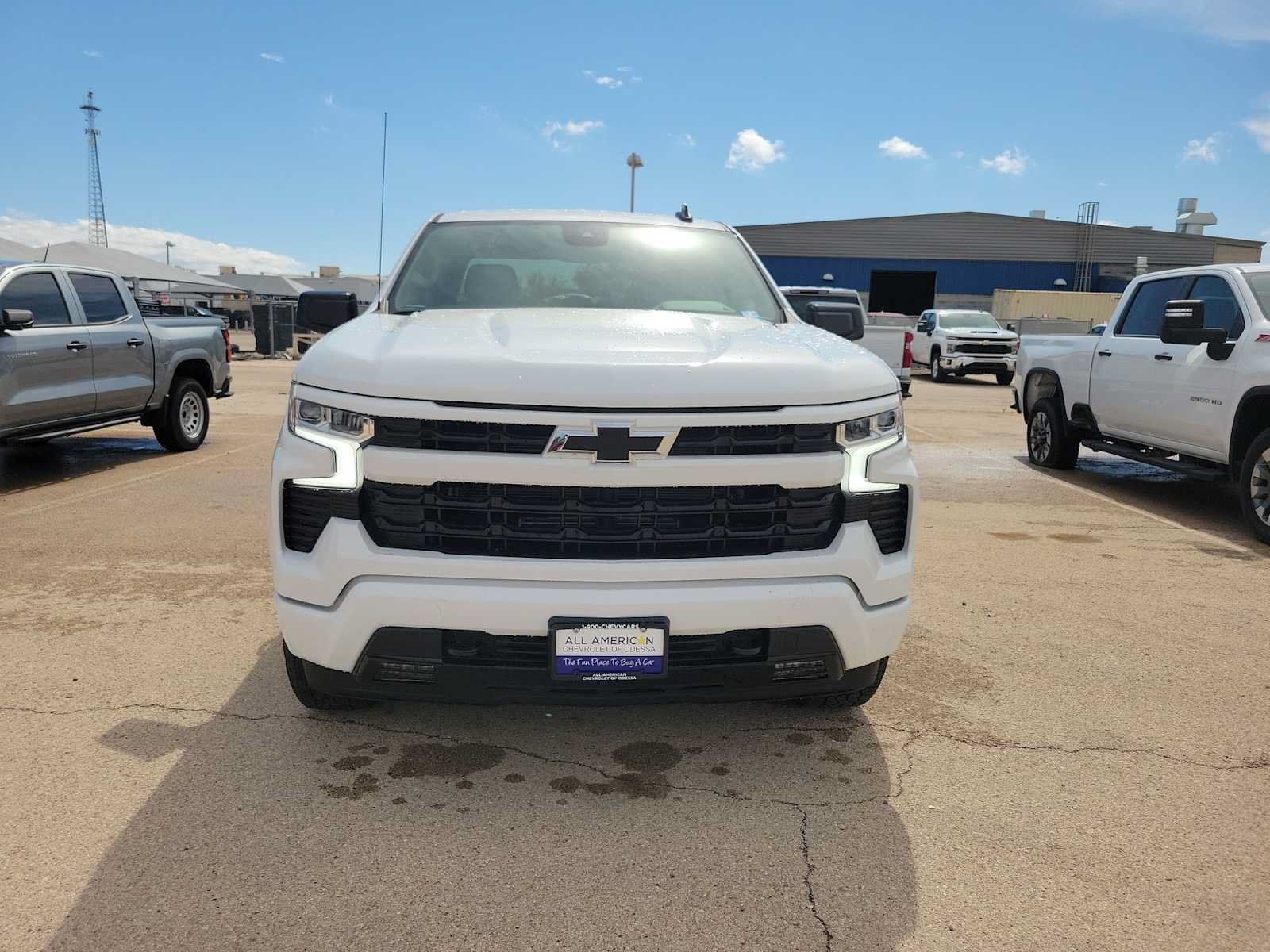 Used 2026 Chevrolet Silverado 1500 RST w/ RST Select Package RWD image 3