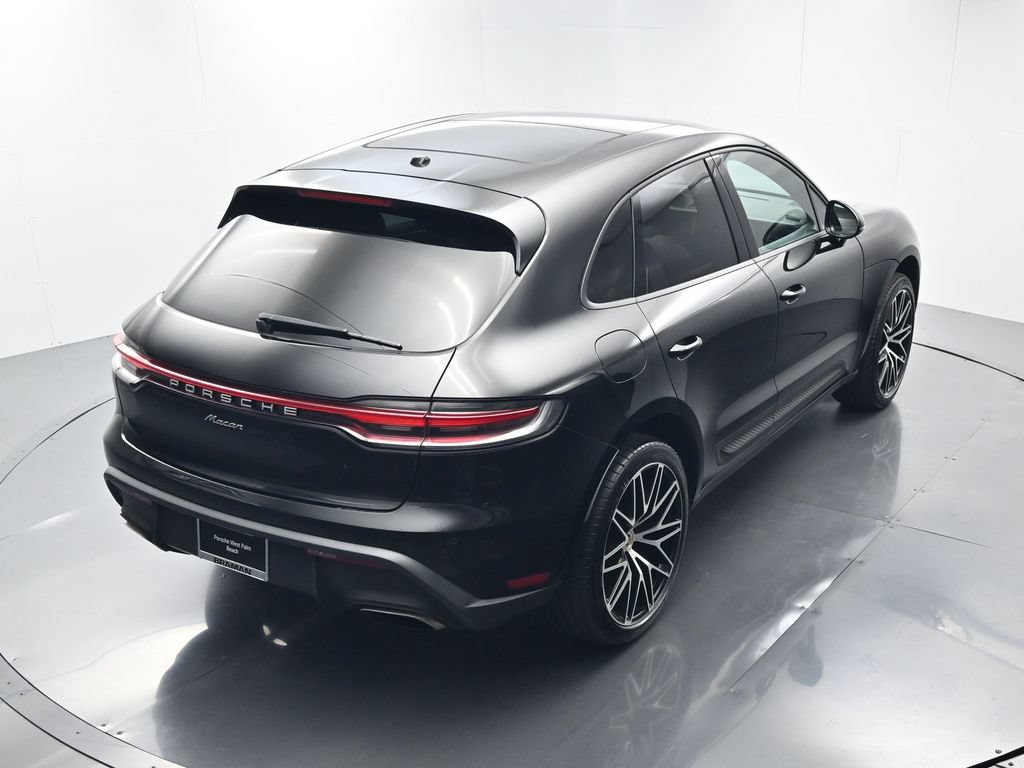 Used 2023 Porsche Macan AWD/4WD image 39