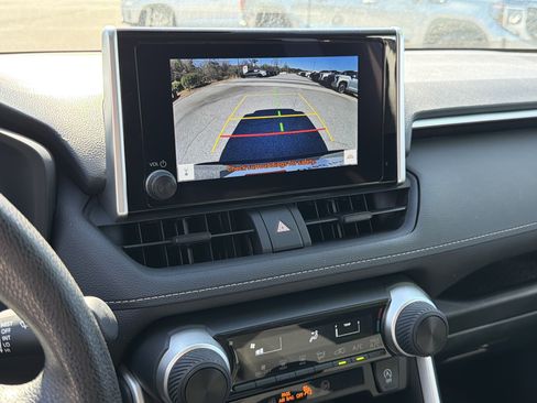 Certified 2025 Toyota RAV4 LE image 7