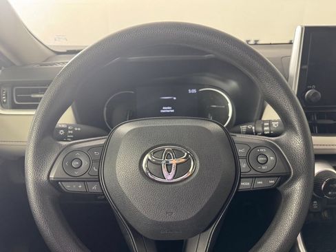 Used 2023 Toyota RAV4 XLE w/ Convenience Package FWD image 10