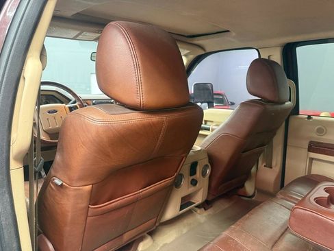 Used 2011 Ford F250 King Ranch w/ King Ranch w/Chrome Pkg AWD/4WD image 13