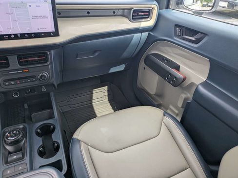 Used 2025 Ford Maverick Lariat AWD/4WD image 18